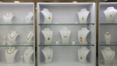 بمناسبة عيد الأم.. تشكيلة واسعة من المجوهرات والاكسسوارات لدى مجوهرات "بيسان" وبأسعار مميّزة